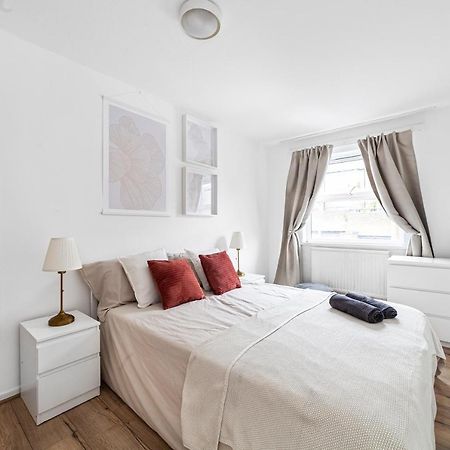 Arte Stays - 3-Bedroom Bright House London, Haggerston, Garden, Parking, 8 Min Walk To Haggerston Station, Weekly Or Monthly Stays, Serviced Accommodation - 7 Guests Dış mekan fotoğraf